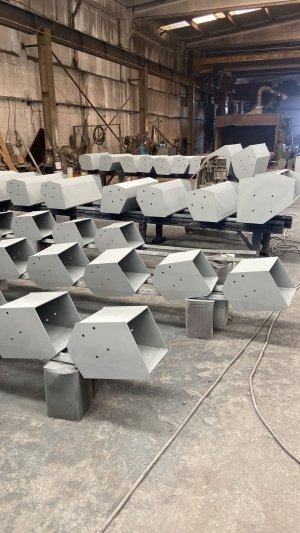 BUCKETS FOR CEMENT AND MINING